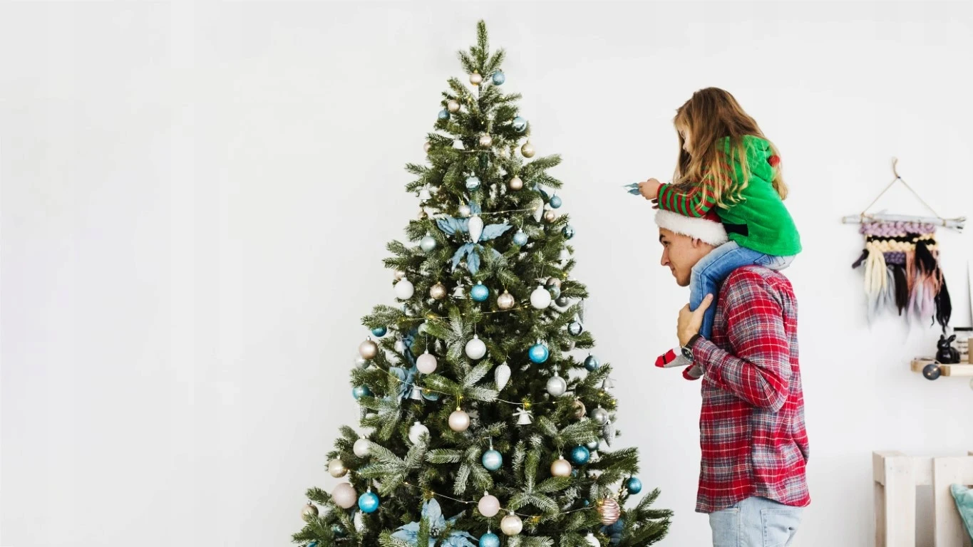 Christmas Tree Artificial Green With 90 cm LED Lights - Image 2